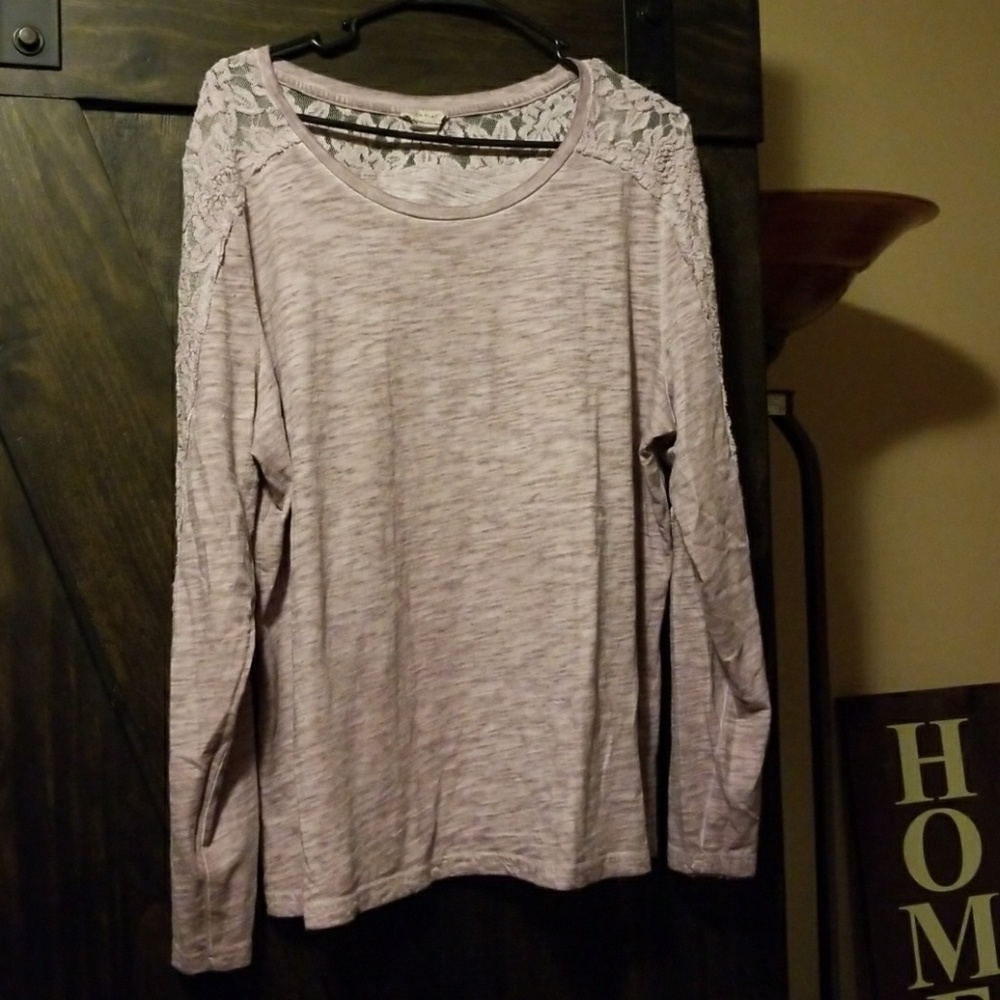 Ariat long sleeve tee